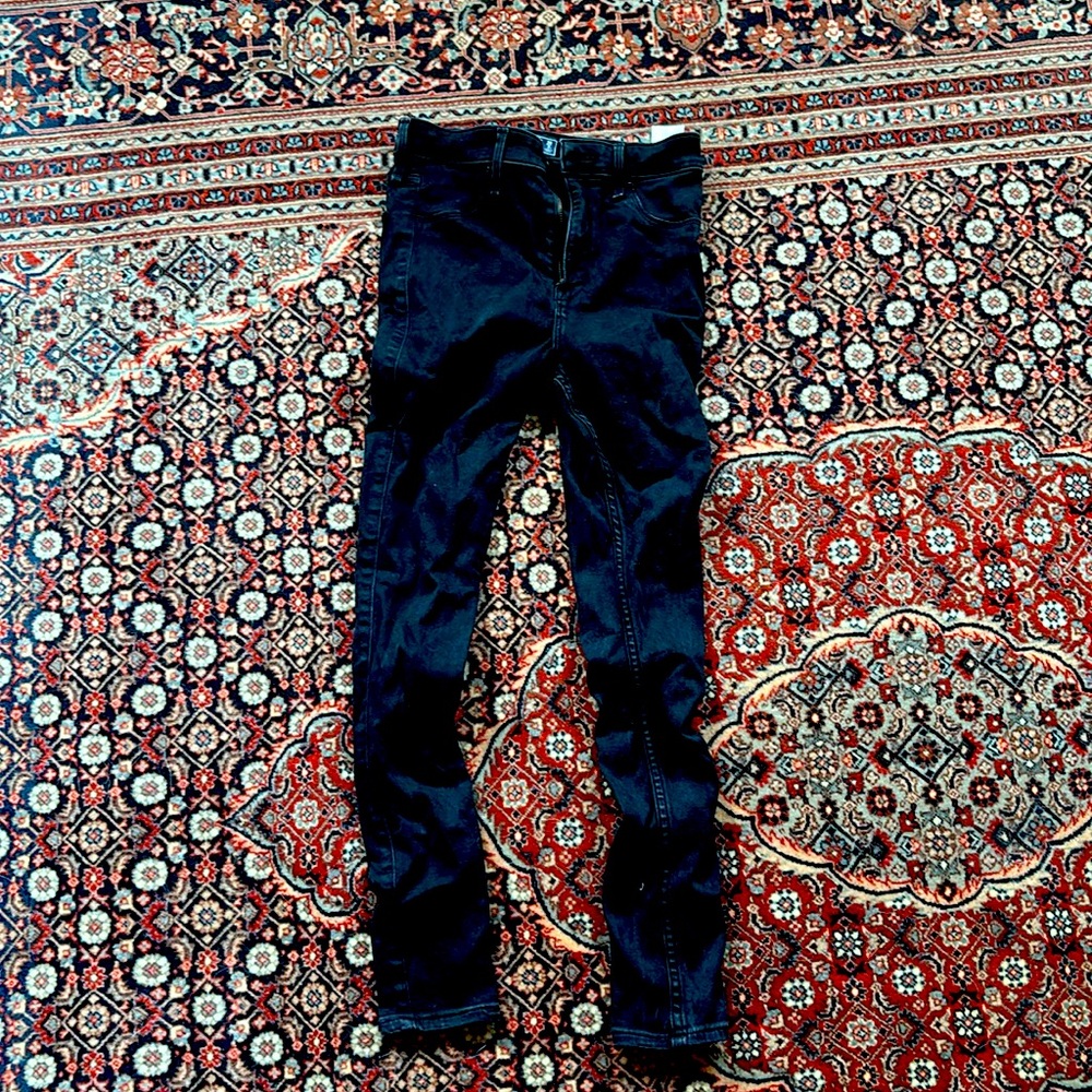 Abercrombie Black High-Waisted Jegging